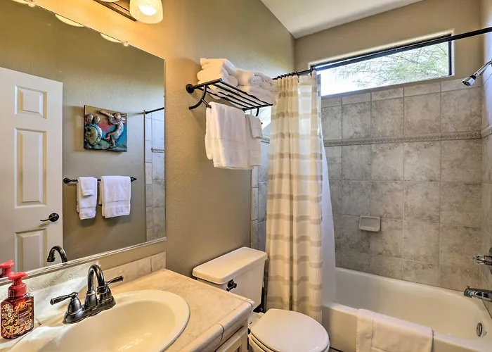 Serene Desert Escape W/ Porch & Resort-style Perks * Tucson
