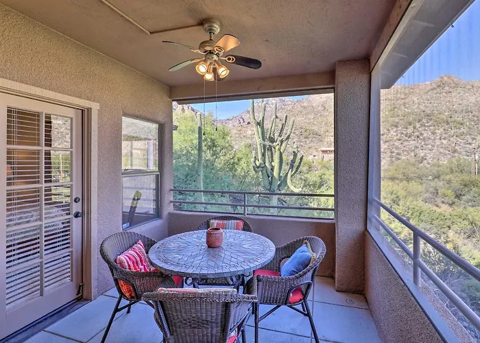 Holiday home Serene Desert Escape W/ Porch & Resort-style Perks