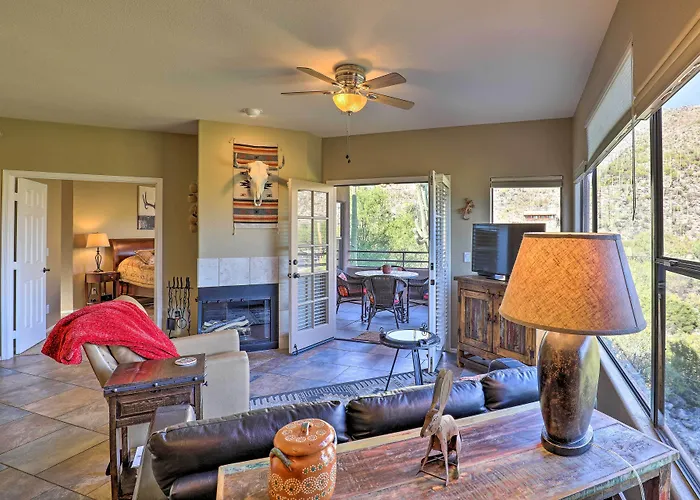 Holiday home Serene Desert Escape W/ Porch & Resort-style Perks Tucson